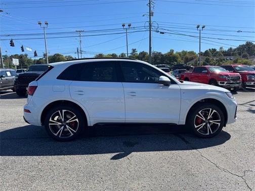 2025 Audi Q5 45 S line quattro Premium