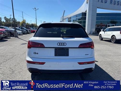 2025 Audi Q5 45 S line quattro Premium
