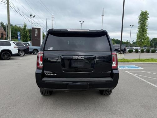 Onyx Black 2017 GMC Yukon SLE