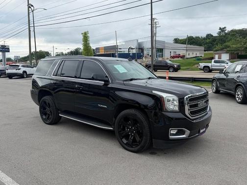 Onyx Black 2017 GMC Yukon SLE