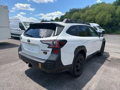 Crystal White Pearl 2024 Subaru Outback Wilderness