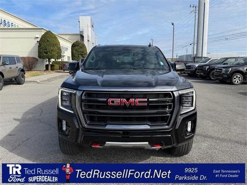 2024 GMC Yukon XL AT4