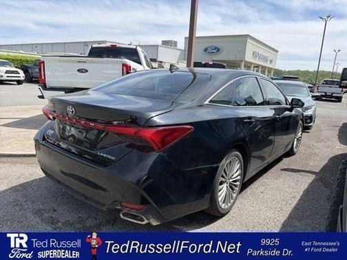 Midnight Black Metallic 2020 Toyota Avalon Limited