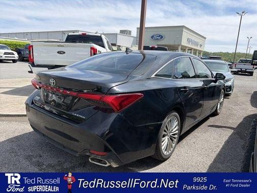Midnight Black Metallic 2020 Toyota Avalon Limited