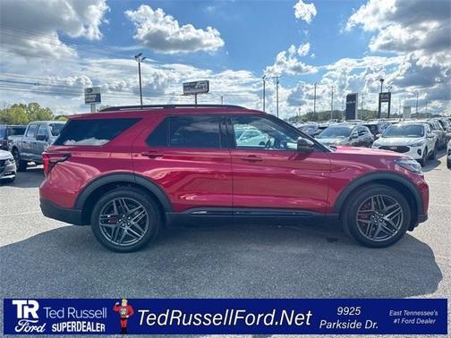 2025 Ford Explorer ST
