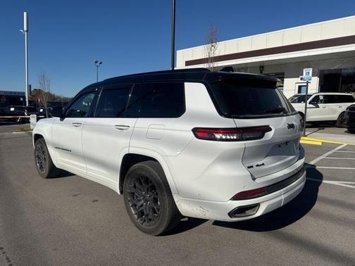 2023 Jeep Grand Cherokee L Summit