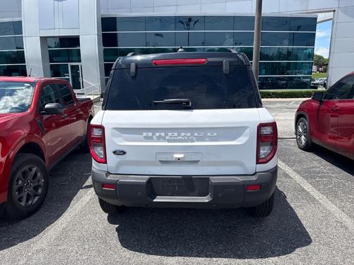 Oxford White 2025 Ford Bronco Sport Outer Banks