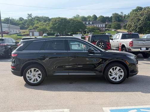 Black Metallic 2026 Lincoln Corsair Premiere