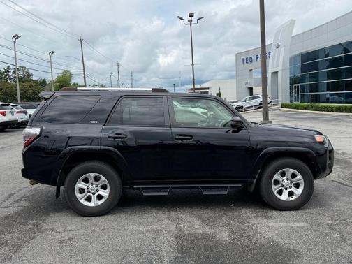 Midnight Black Metallic 2020 Toyota 4Runner SR5