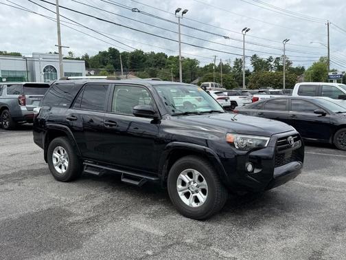 Midnight Black Metallic 2020 Toyota 4Runner SR5