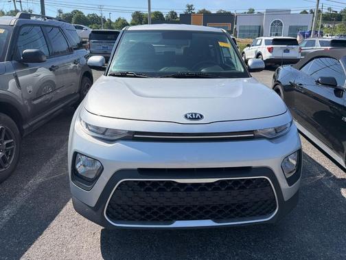 Sparkling Silver 2021 Kia Soul LX