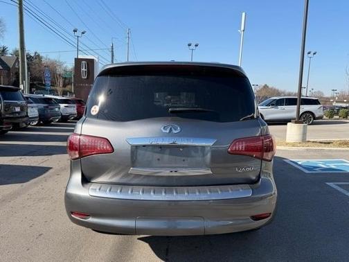 2017 INFINITI QX80 Base