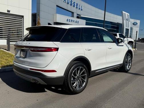 2025 Lincoln Corsair Premiere