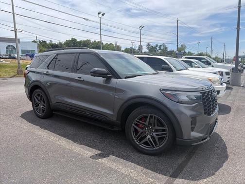 Gray Metallic 2025 Ford Explorer ST