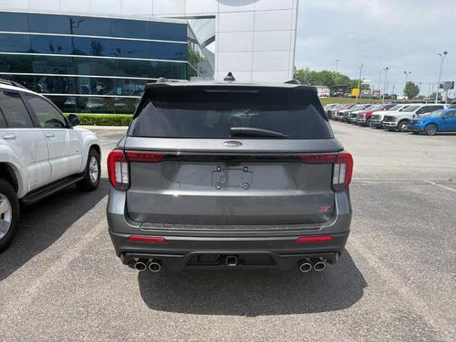 Gray Metallic 2025 Ford Explorer ST