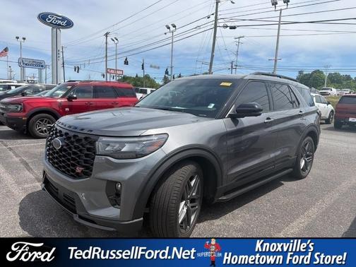 Gray Metallic 2025 Ford Explorer ST