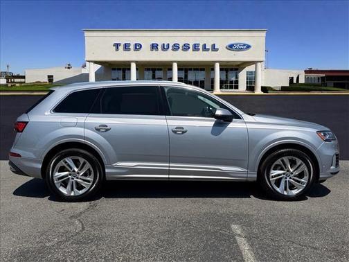 Florett Silver Metallic 2020 Audi Q7 55 quattro Premium Plus