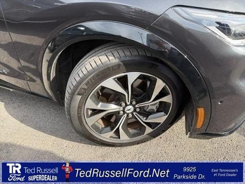 2022 Ford Mustang Mach-E Premium