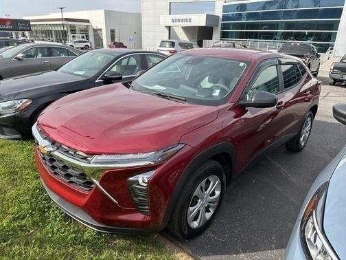 2025 Chevrolet Trax LS