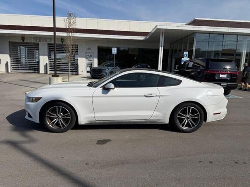 Oxford White 2017 Ford Mustang EcoBoost