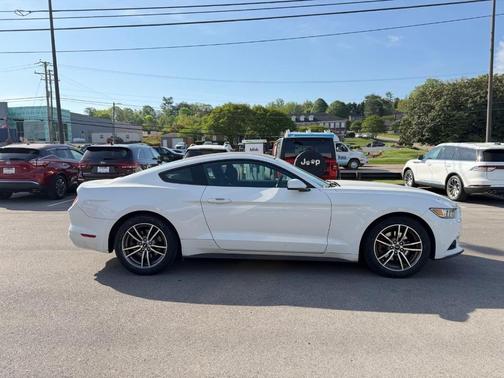 Oxford White 2017 Ford Mustang EcoBoost