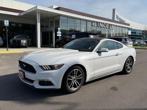 Oxford White 2017 Ford Mustang EcoBoost