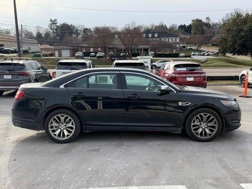 2016 Ford Taurus Limited