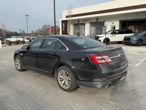 2016 Ford Taurus Limited