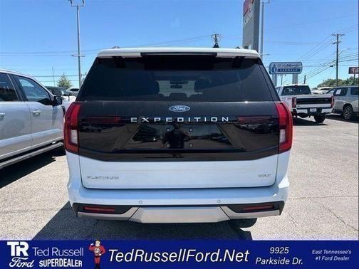 Oxford White 2025 Ford Expedition Max Platinum