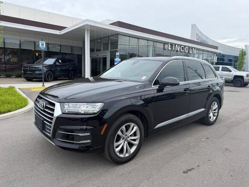 Orca Black Metallic 2017 Audi Q7 3.0T Premium Plus