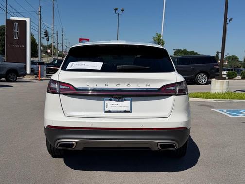 White Metallic 2023 Lincoln Nautilus Reserve