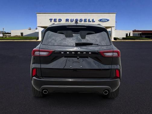 Black Metallic 2022 Ford Escape SEL