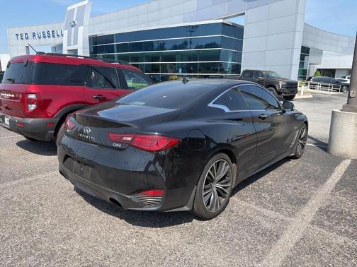 Black Obsidian 2018 INFINITI Q60 3.0t LUXE