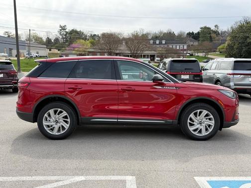 2025 Lincoln Corsair Premiere