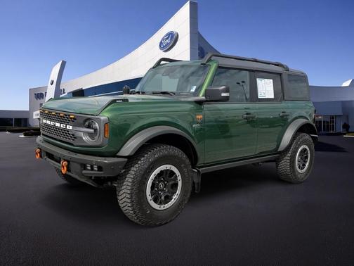 Eruption Green Metallic 2023 Ford Bronco Badlands
