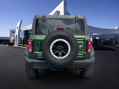 Eruption Green Metallic 2023 Ford Bronco Badlands