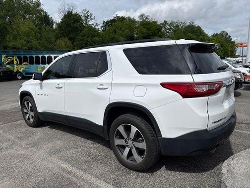 Summit White 2020 Chevrolet Traverse LT Leather