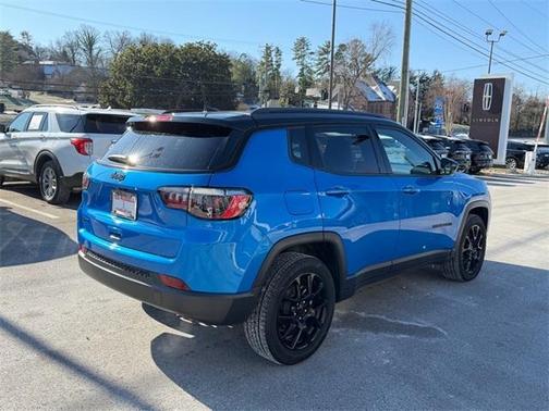 2023 Jeep Compass Altitude