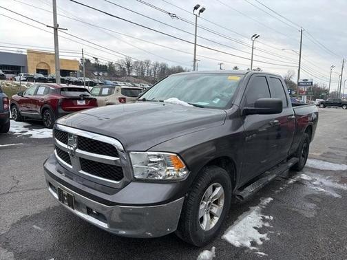 2016 RAM 1500 SLT