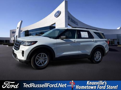 White Metallic 2026 Ford Explorer Active