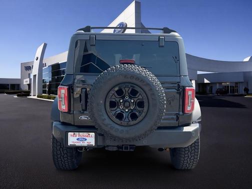 Shadow Black 2022 Ford Bronco Wildtrak