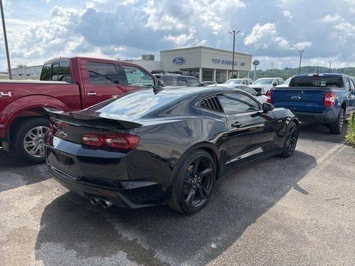 Black 2022 Chevrolet Camaro LT1