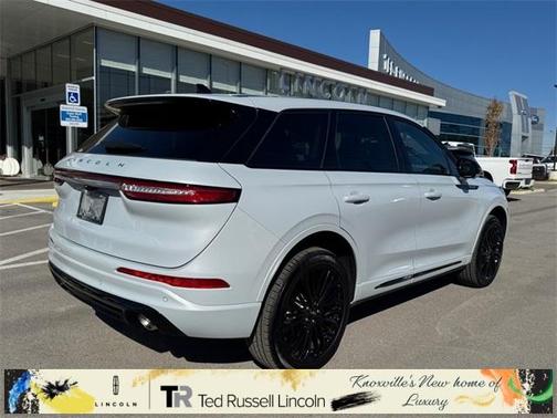 2025 Lincoln Corsair Premiere