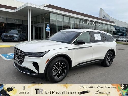 White Platinum Clearcoat Metallic 2025 Lincoln Nautilus Premiere
