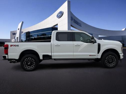 White Metallic 2026 Ford F-250 Platinum