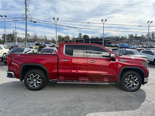 2024 GMC Sierra 1500 SLT