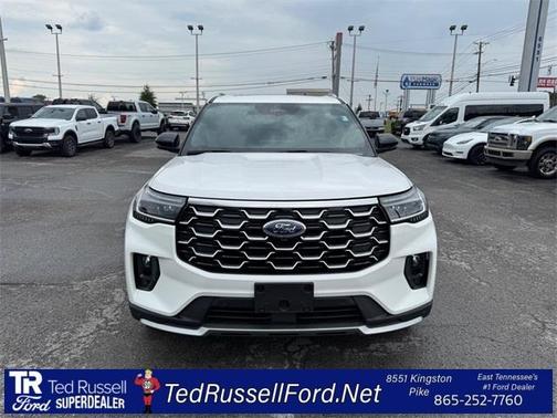 2025 Ford Explorer Platinum