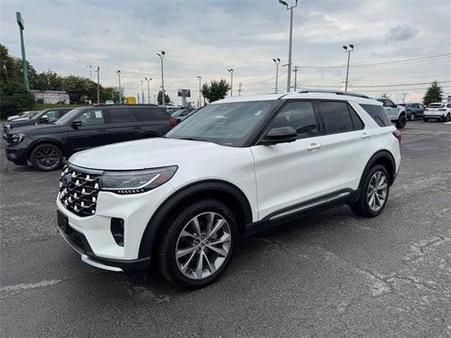 2025 Ford Explorer Platinum