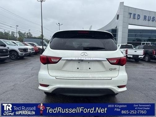 2017 INFINITI QX60 Base