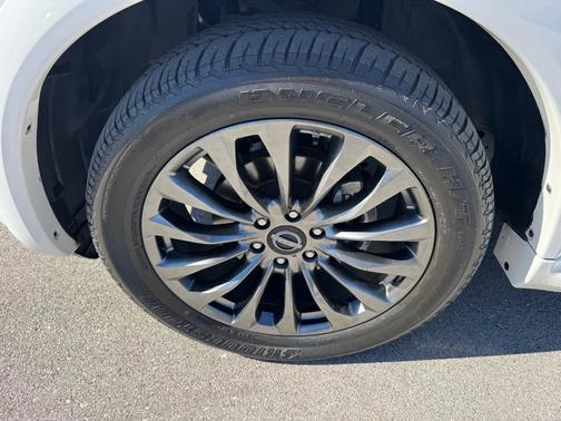 Aspen White 2024 Nissan Armada Platinum